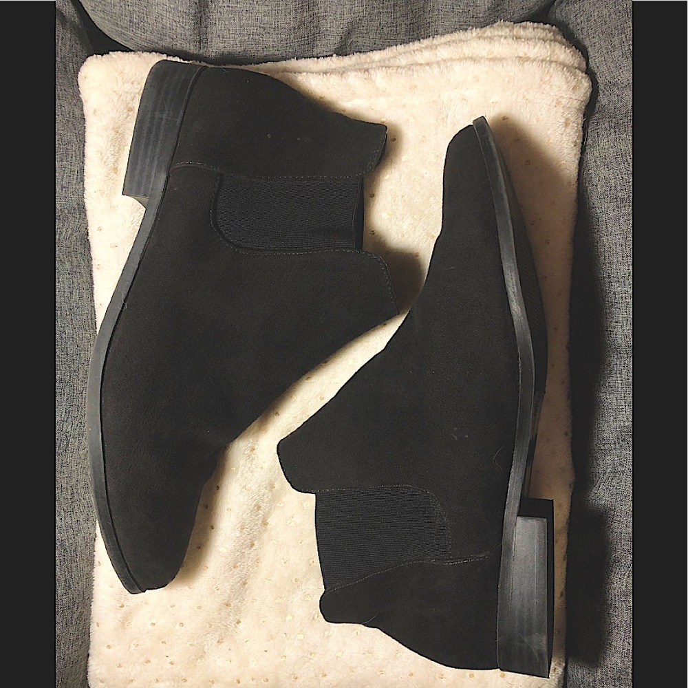 Forever 21 Flat Booties